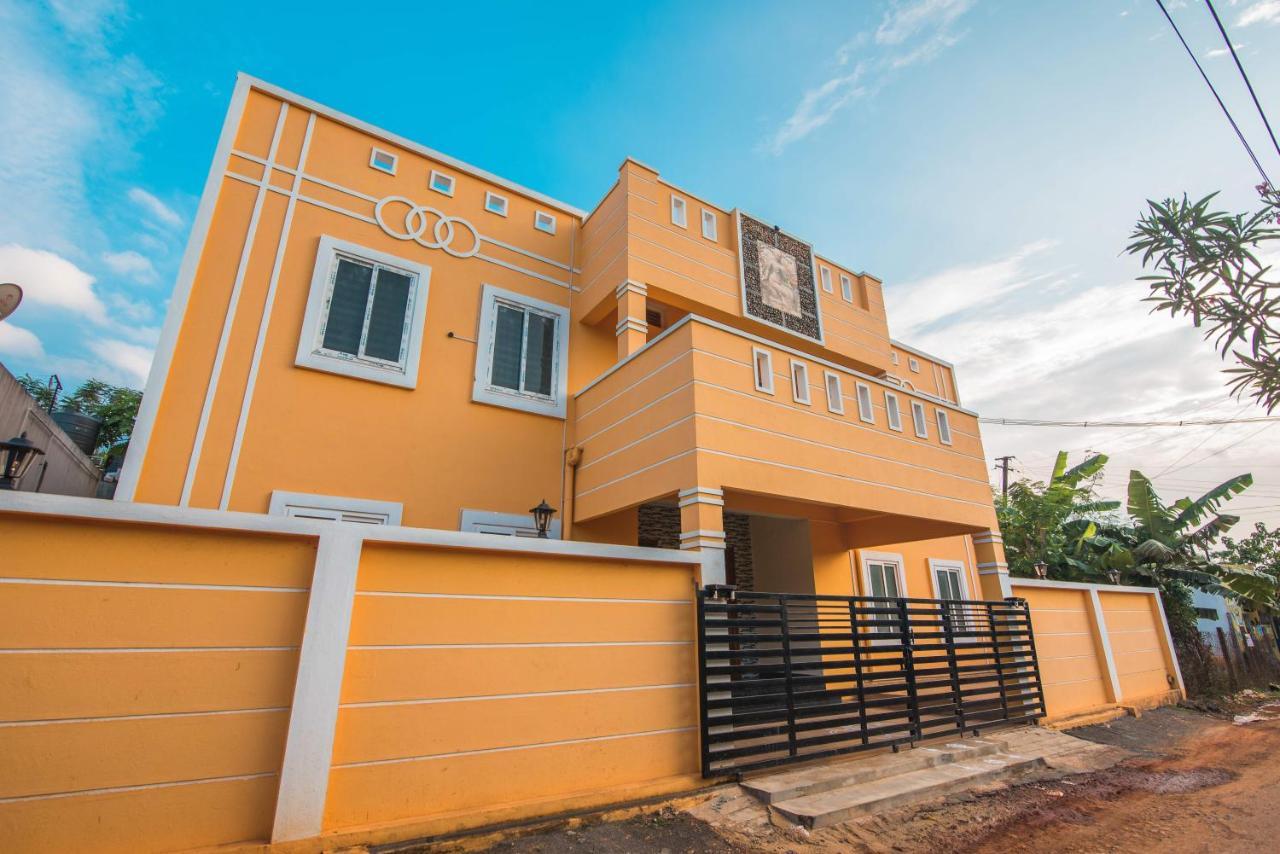 Saffron Vilva Hotel Puduccseri Kültér fotó