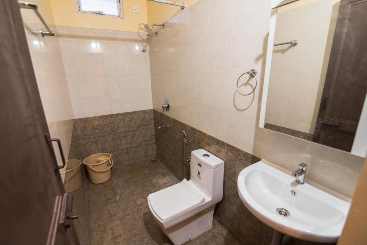 Saffron Vilva Hotel Puduccseri Kültér fotó