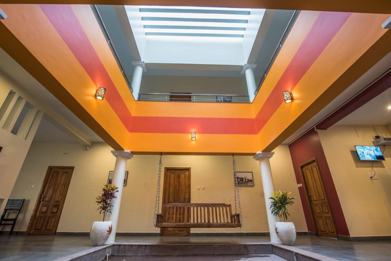Saffron Vilva Hotel Puduccseri Kültér fotó