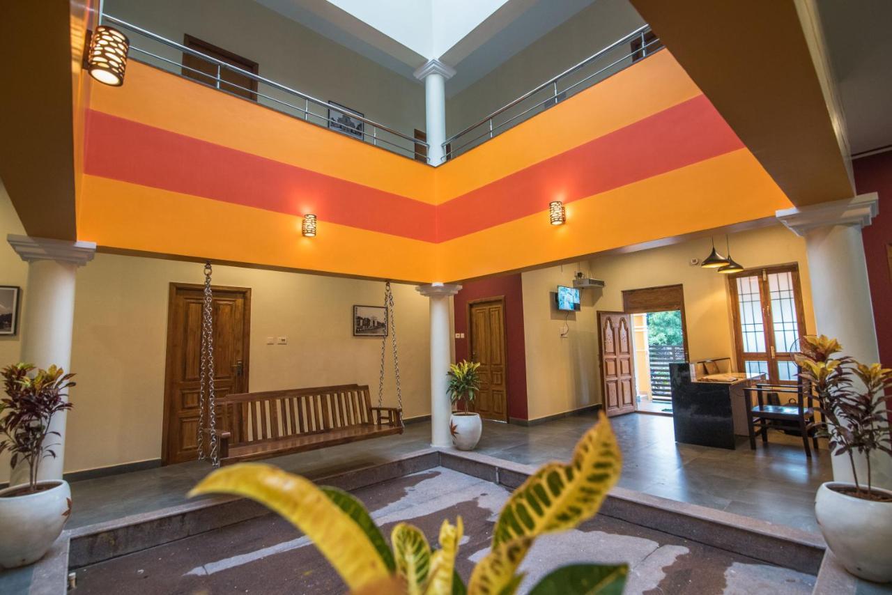 Saffron Vilva Hotel Puduccseri Kültér fotó